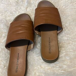 DIVA Lounge Tan Slide Sandals